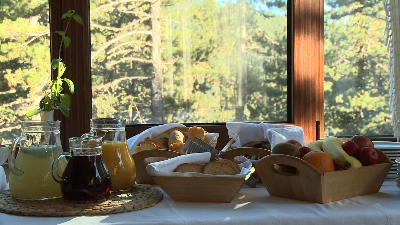 Valia Calda Hotel Perivoli  Rom bilde