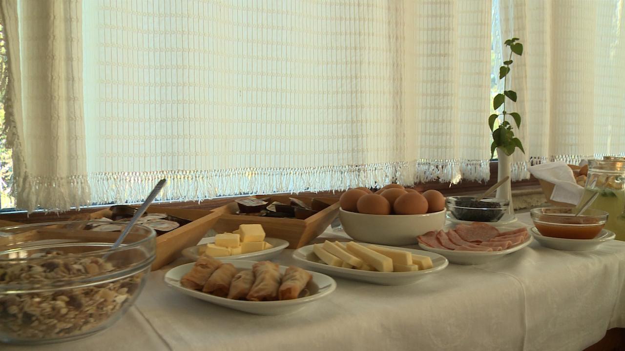 Valia Calda Hotel Perivoli  Rom bilde