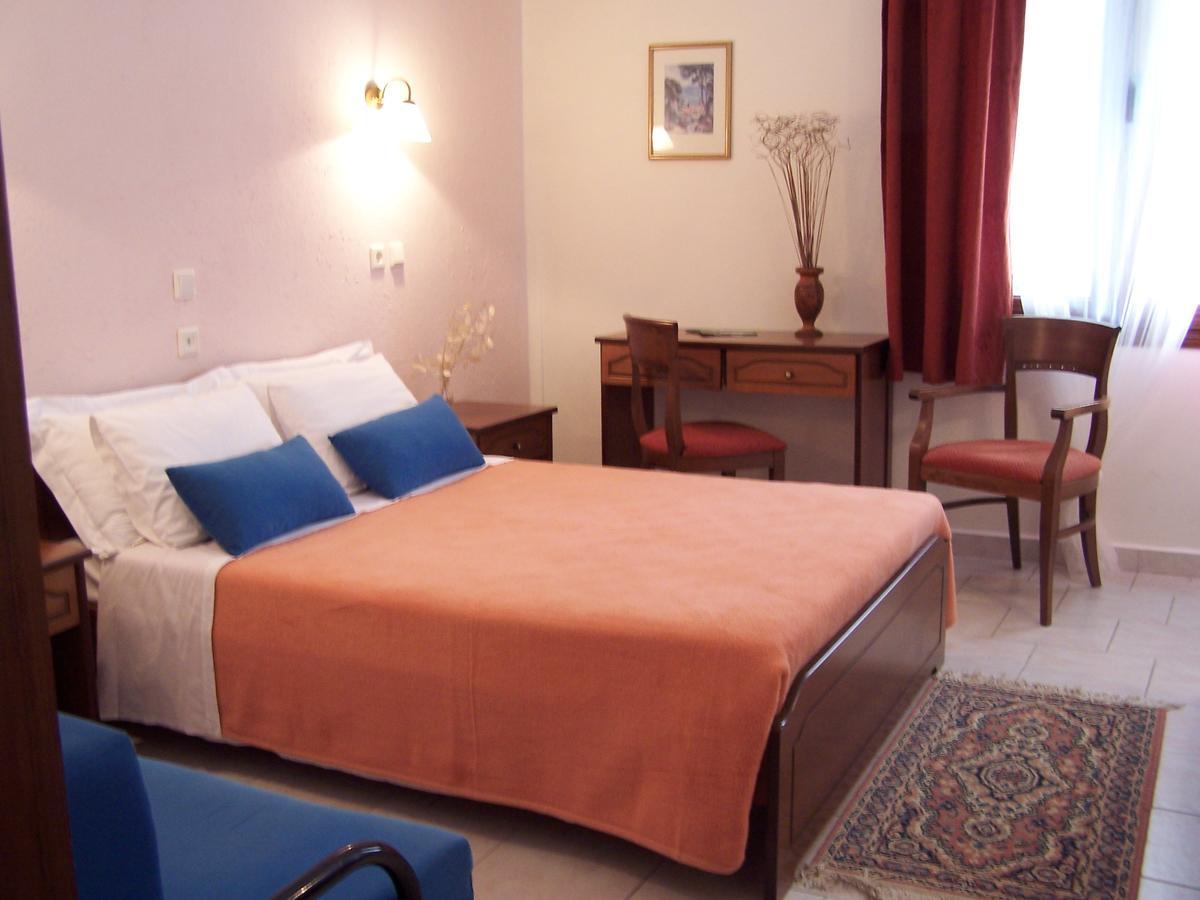 Valia Calda Hotel Perivoli  Rom bilde